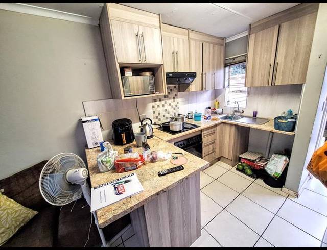 2 BEDROOM TOWNHOUSE FOR SALE IN THE ORCHARDS